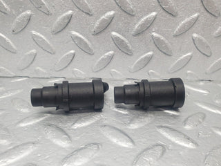 46039 Mercedes-Benz W126 420SE Fuel Injector Holder 2X