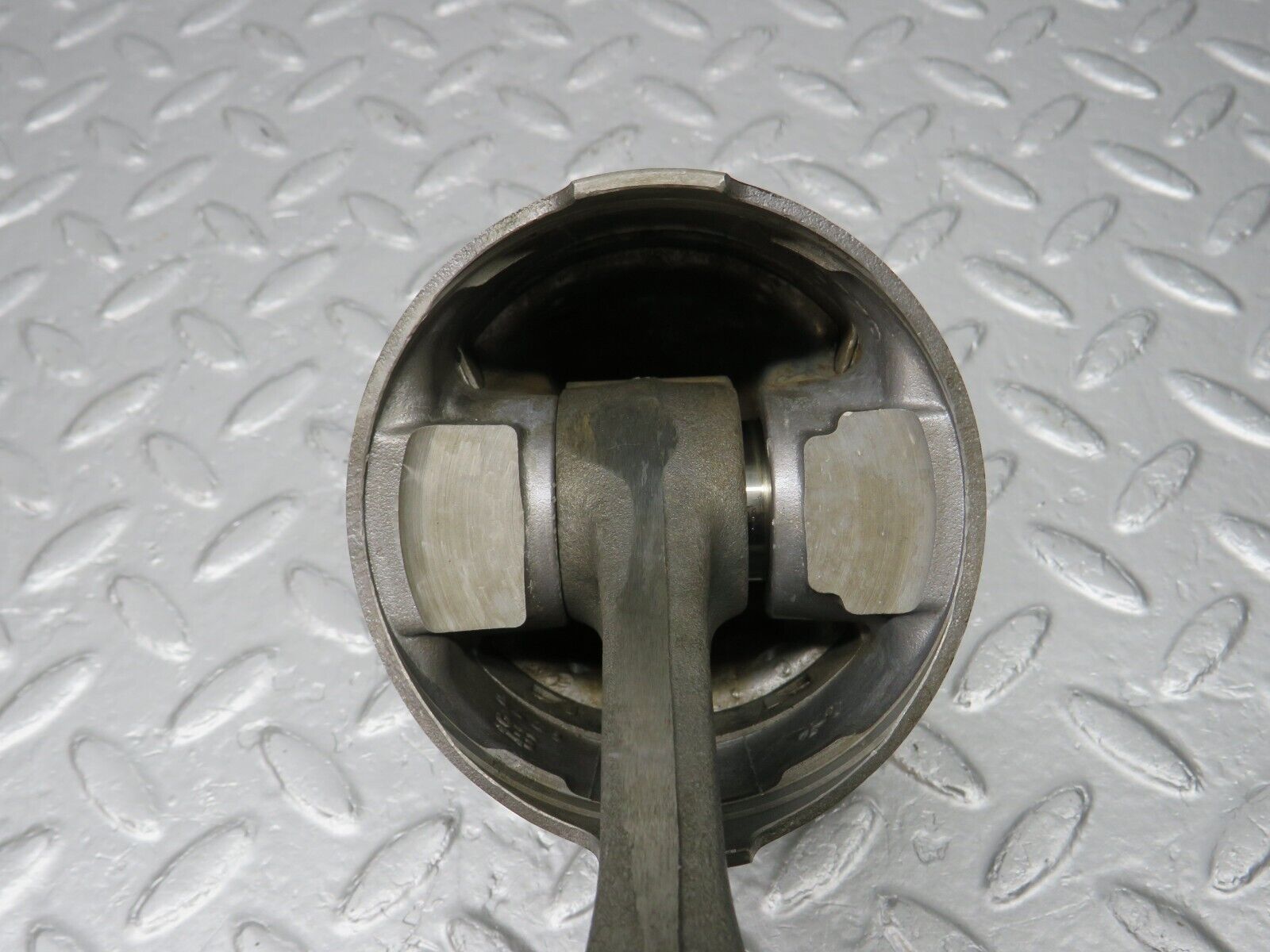 40024 Mercedes-Benz R107 350SL Piston With Connecting Rod 92.00mm