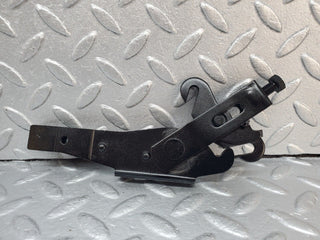 45936 Mercedes-Benz W126 420SE Handbrake Adjusting Handbrake Regulator