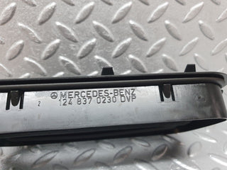 41605 Mercedes-Benz W124 200E Air Intake Vent 1248370230 1248370142