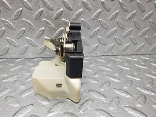 46255 Mercedes-Benz W124 280E Rear Right Door Lock Mechanism