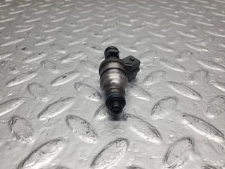 W124 Cabriolet fuel injector used OEM