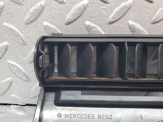 W126 centre console air vent used OEM