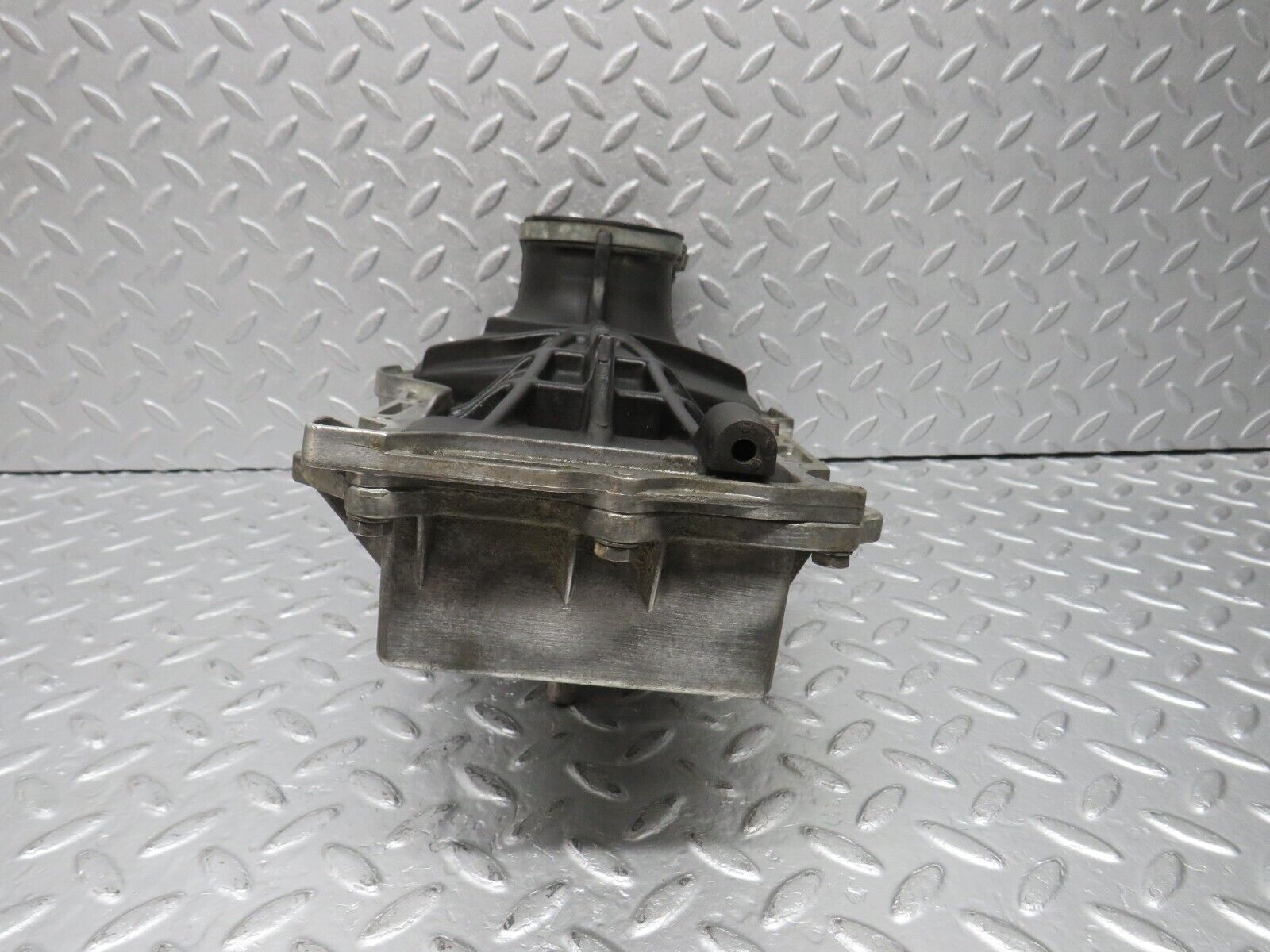 39274 Mercedes-Benz R107 500SL Air Flow Mass Meter Sensor Bosch 1161400618 0438120170