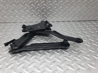 43509 Mercedes-Benz C126 380SEC Coupe Bonnet Hinge Right Side