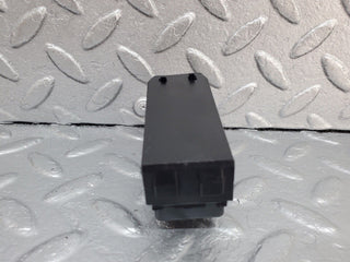 W124 wire distributor connector used OEM