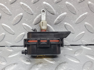 R129 SL heater box vacuum actuator used OEM