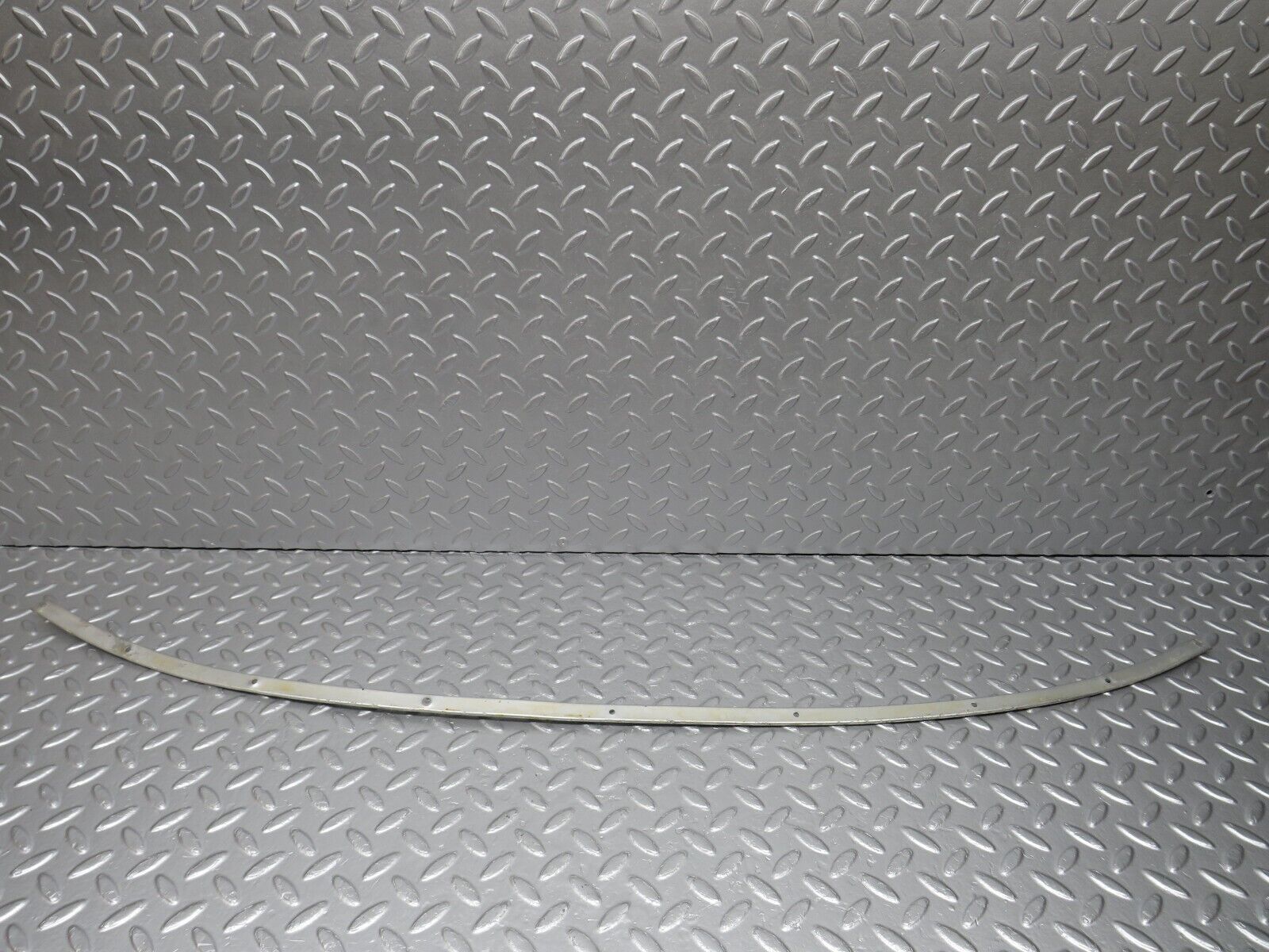 40150 Mercedes-Benz R107 350SL Hardtop Interior Roof Chrome