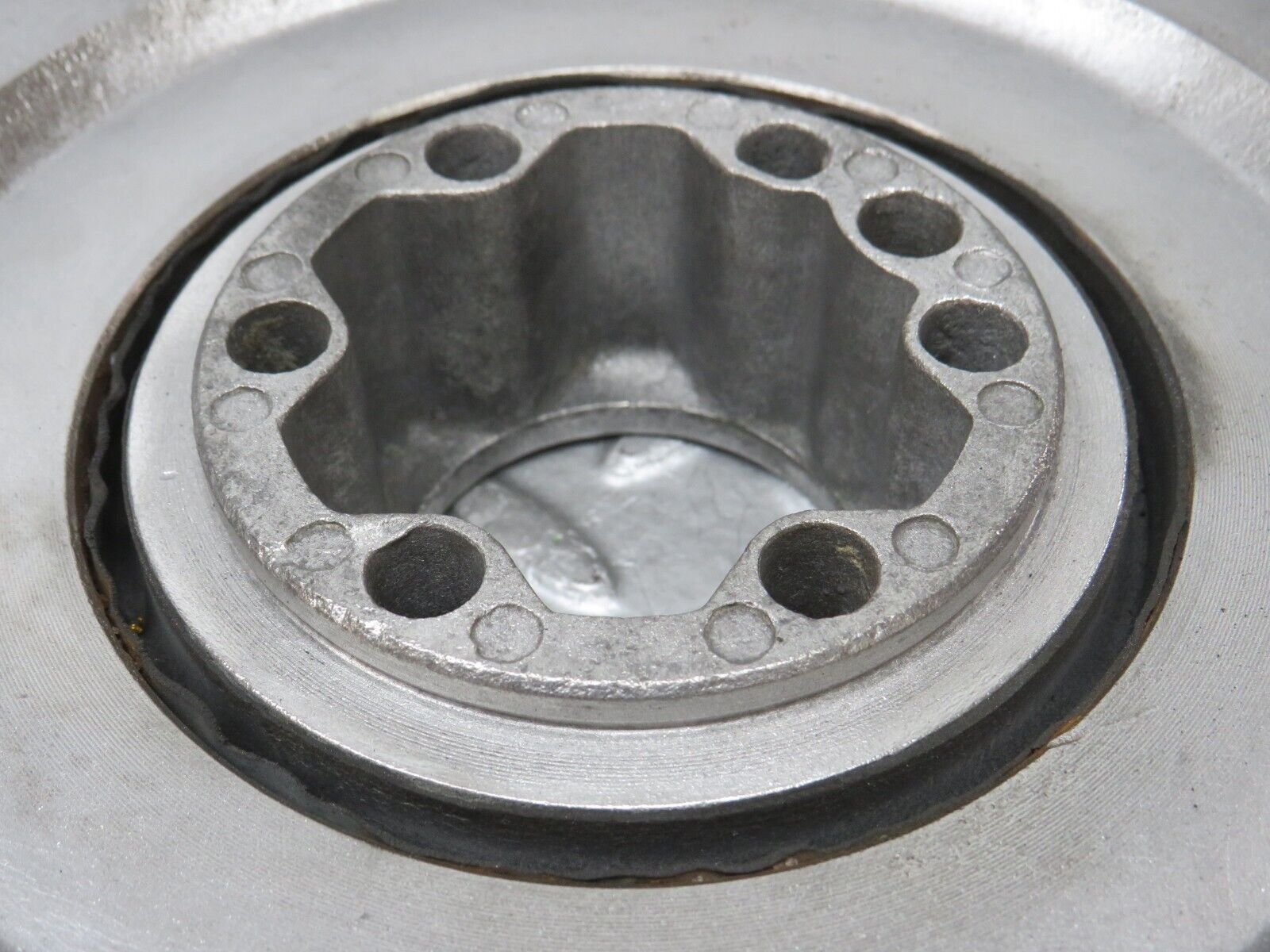 35486 Mercedes-Benz R107 280SL Crankshaft Vibration Damper