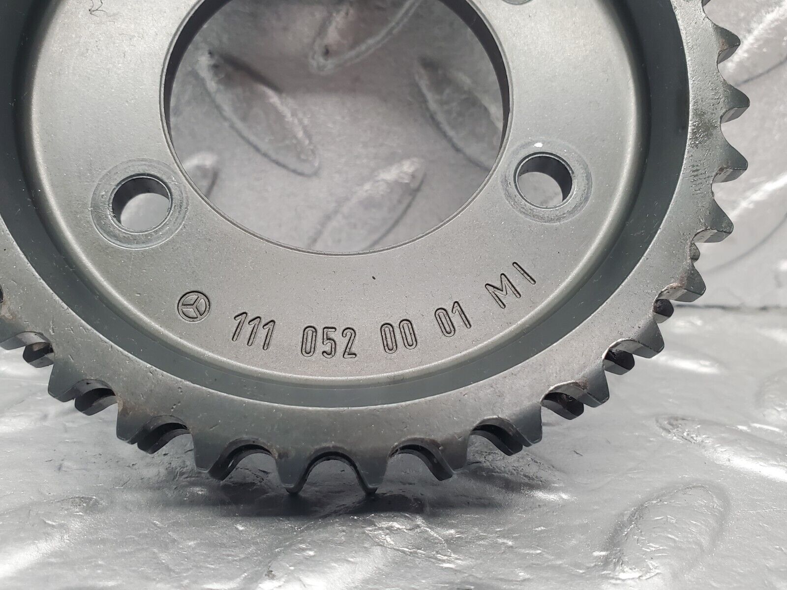 46182 Mercedes-Benz W124 280E Camshaft Timing Gear Sprocket 1110520001