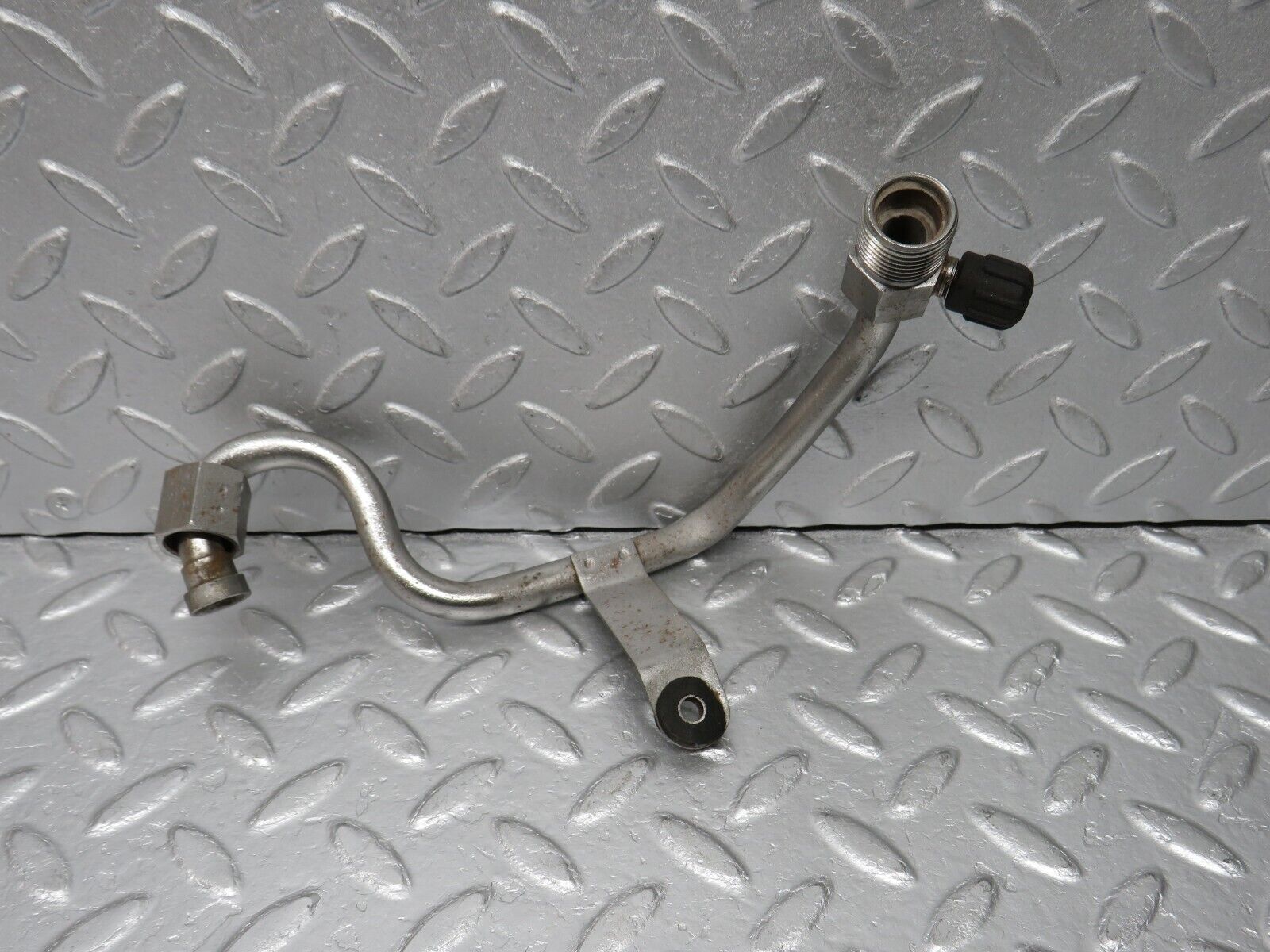 39286 Mercedes-Benz R107 500SL Air Conditioning Hose Pipe