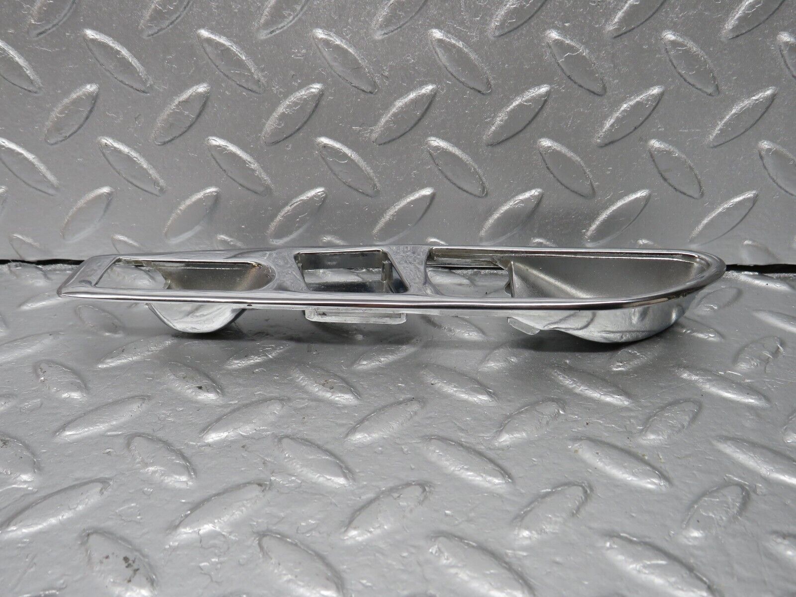 40009 Mercedes-Benz R107 350SL Interior Door Handle Chrome Surround Right