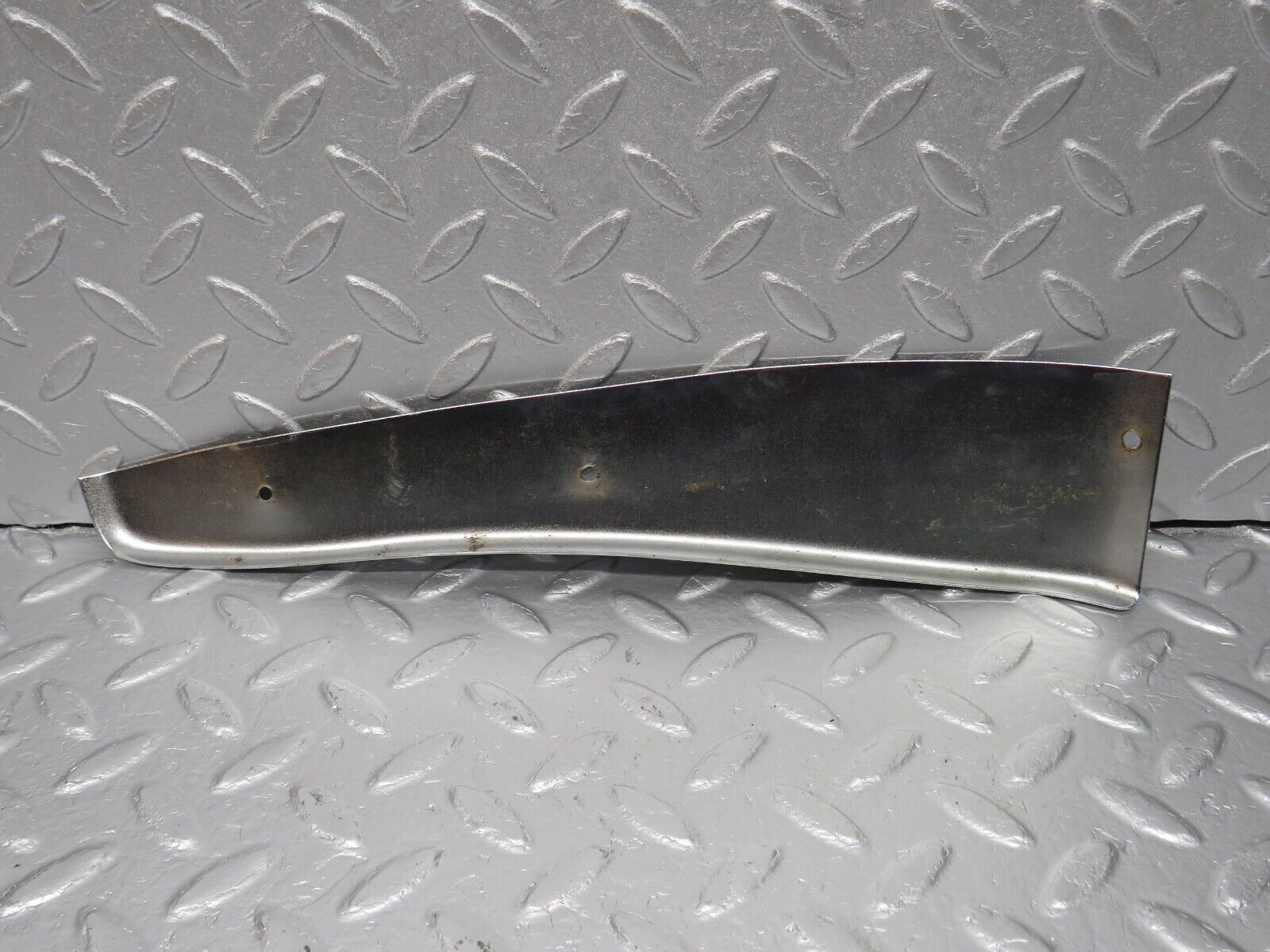 40003 Mercedes-Benz R107 350SL Right Door Chrome Cover