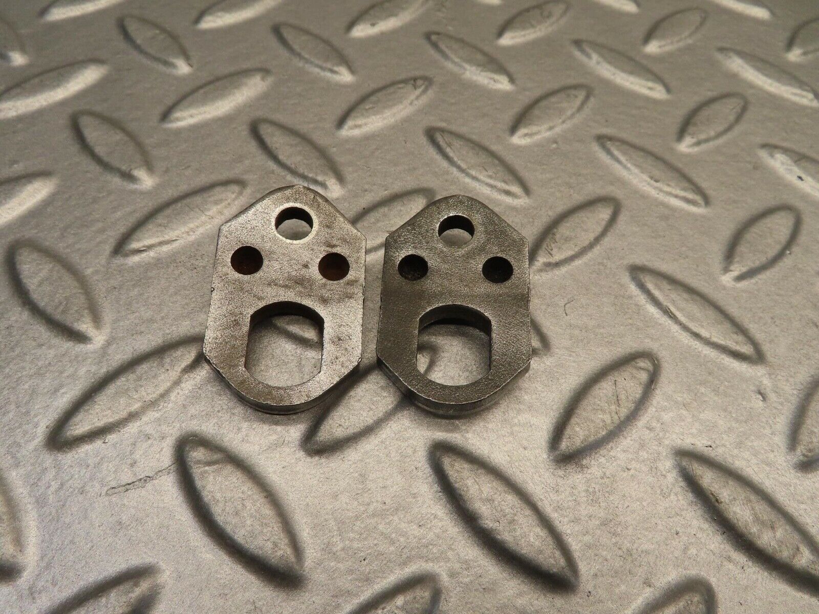 11740 Mercedes-Benz R107 450SL Fuel Injector Bracket