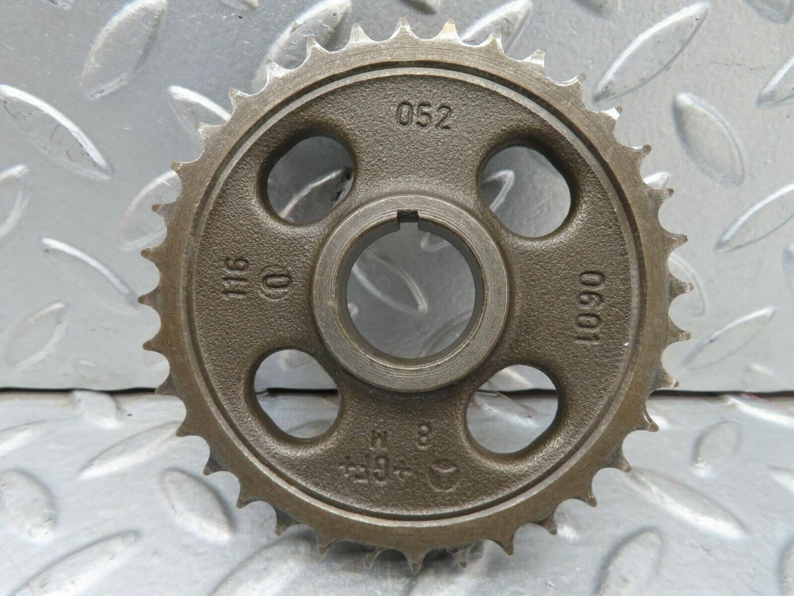 15668 Mercedes-Benz R107 450SL Camshaft Timing Gear 1160520601