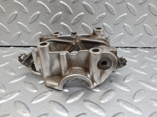 43066 Mercedes-Benz W123 Rocker Arms Camshaft Bearing Block 1020512110