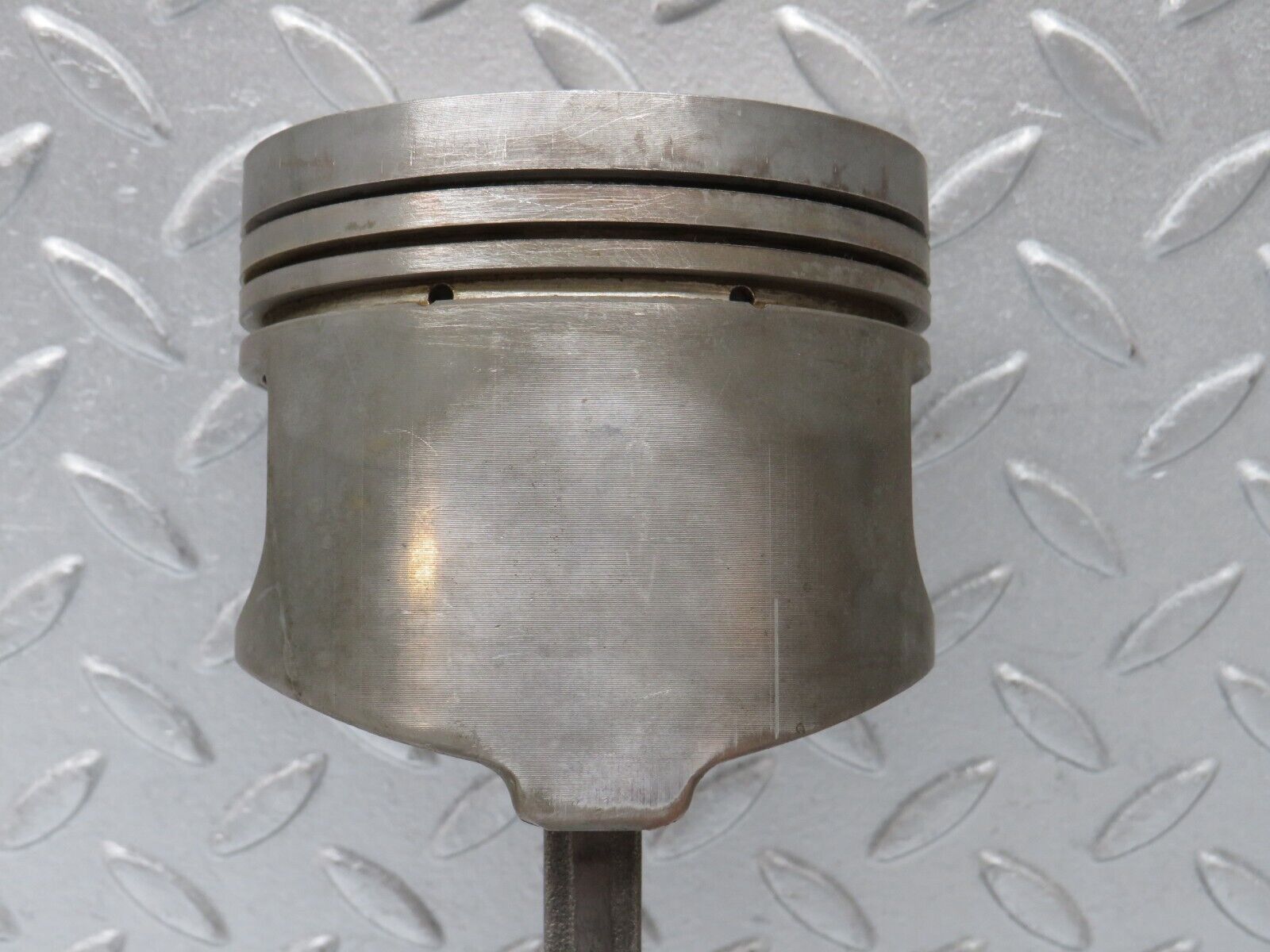 39307 Mercedes-Benz R107 500SL Piston With Connecting Rod 96,51mm