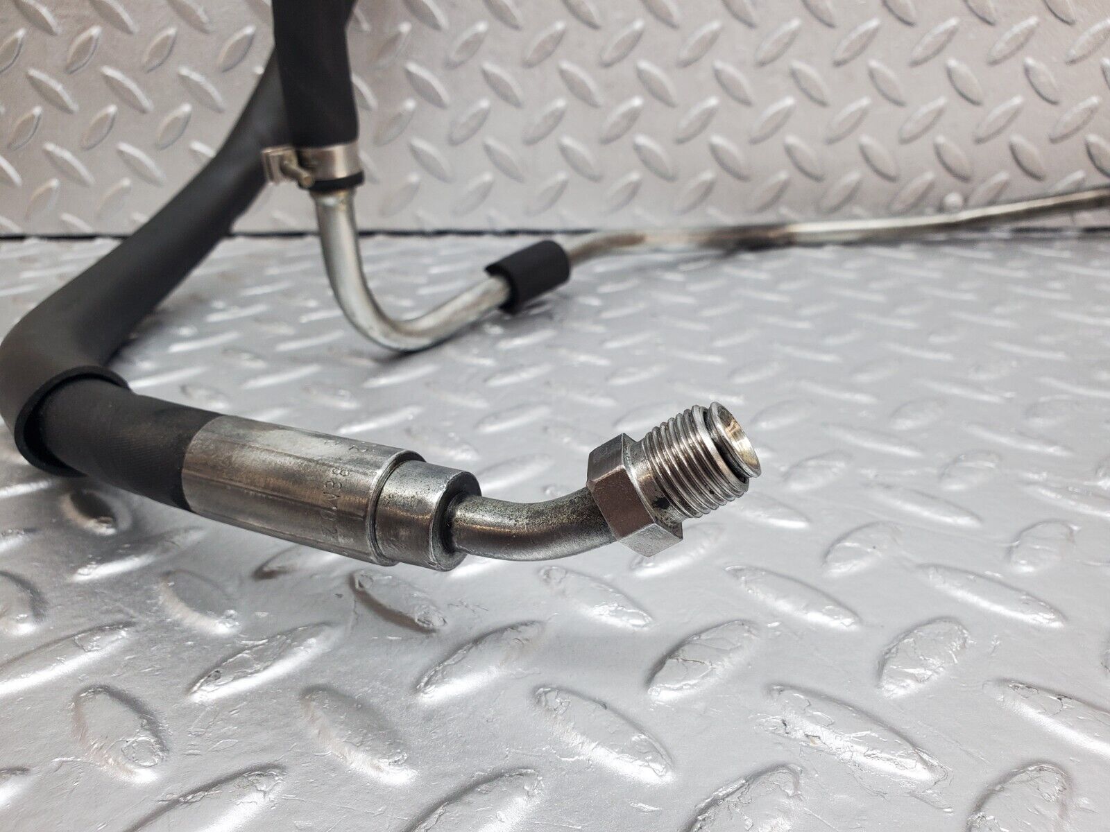 45825 Mercedes-Benz W126 420SE Power Steering Hose Pipe