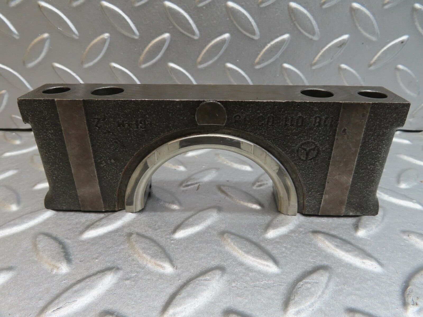 13705 Mercedes-Benz R107 450SL  Crankshaft Bearing Holder Block 1160110313