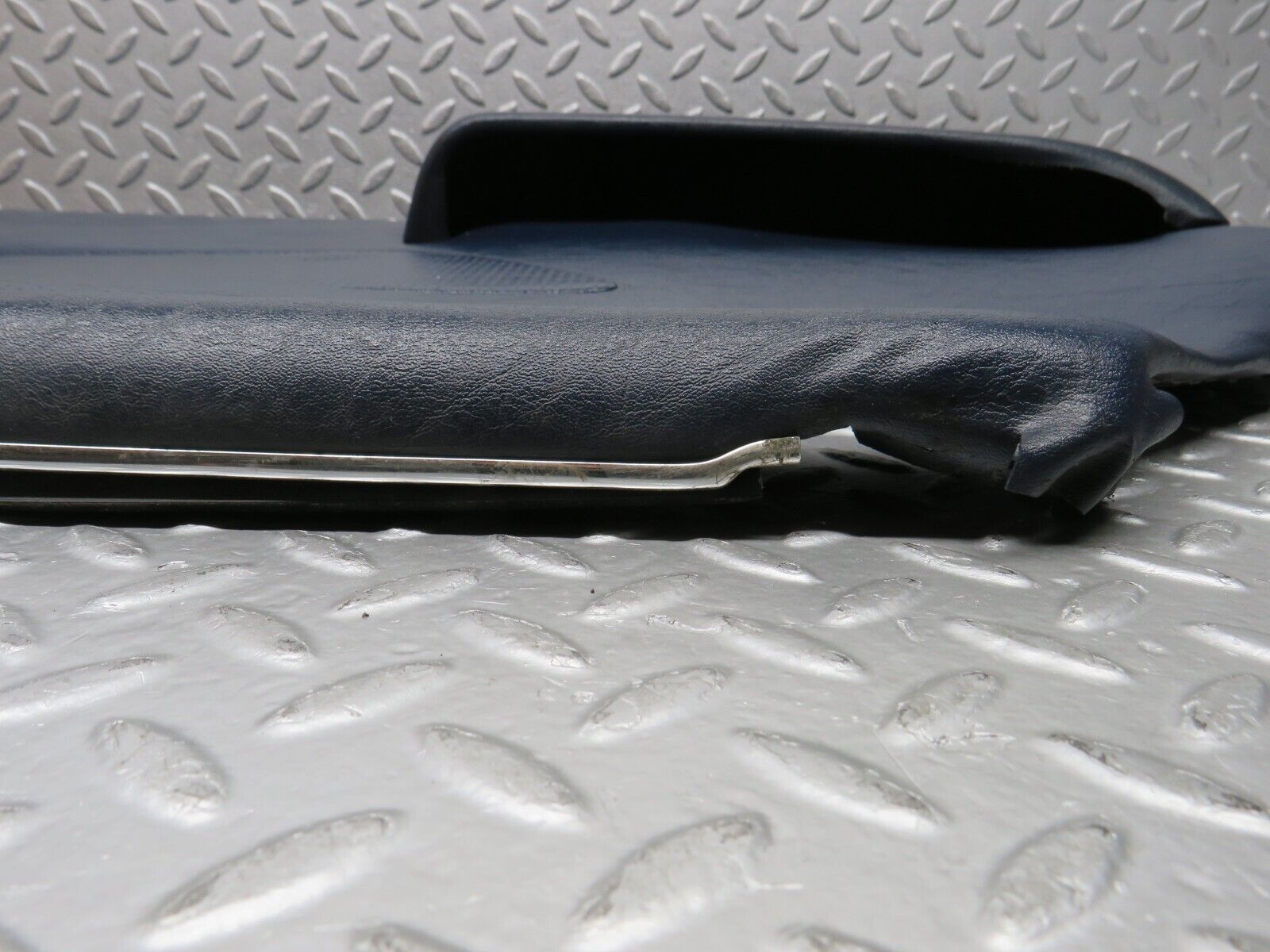 39268 Mercedes-Benz R107 500SL Right Door Card Blue