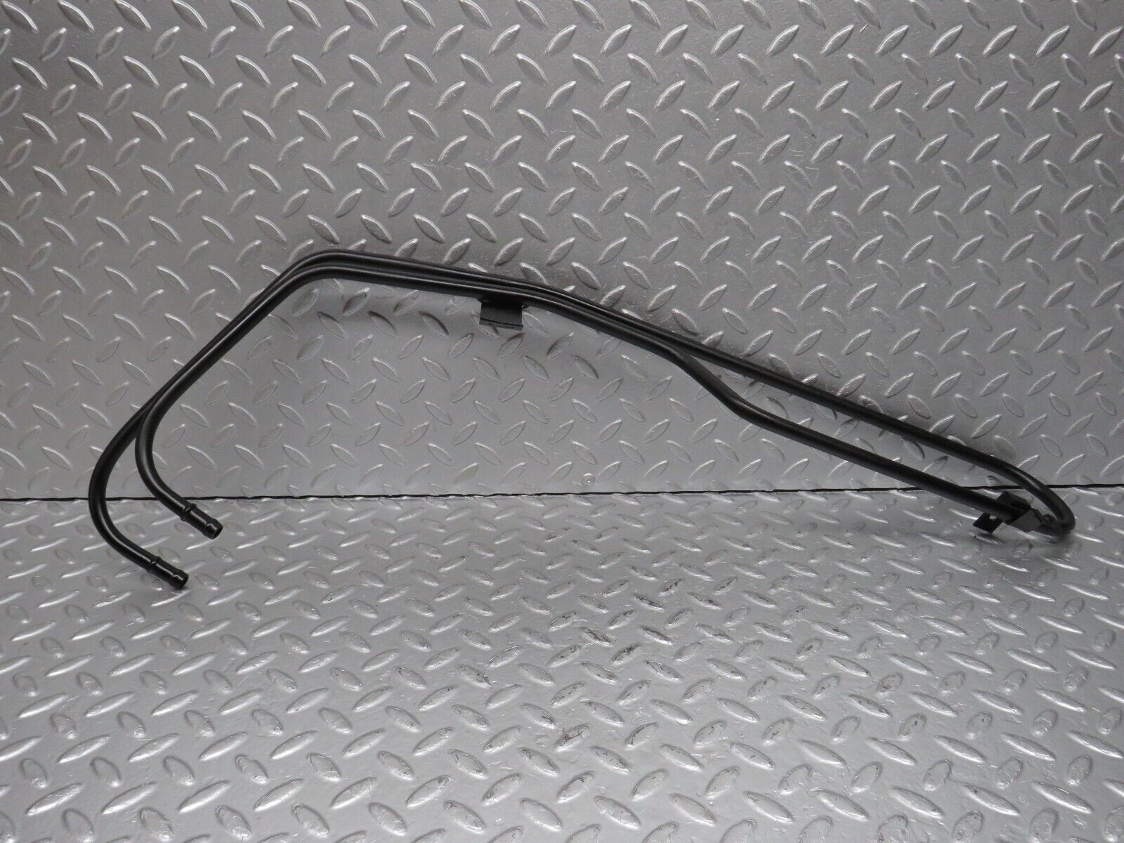 40122 Mercedes-Benz R107 350SL Power Steering Oil Cooler Pipe