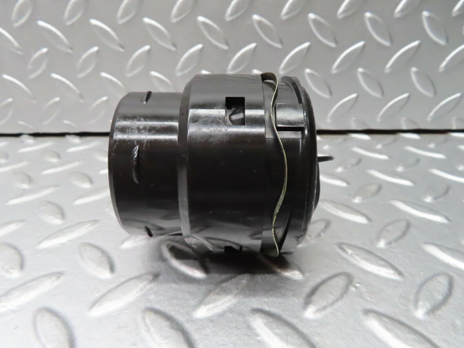 20588 Mercedes-Benz R107 450SL Dashboard  Air Vent