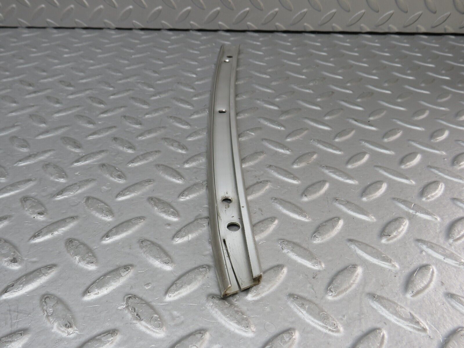35613 Mercedes-Benz R107 280SL Hardtop B Pillar Chrome Trim Right Side