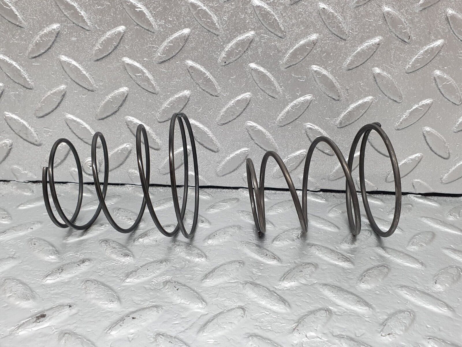 44235 Mercedes-Benz C107 350SLC Coupe Automatic Gearbox Piston Spring 722.001