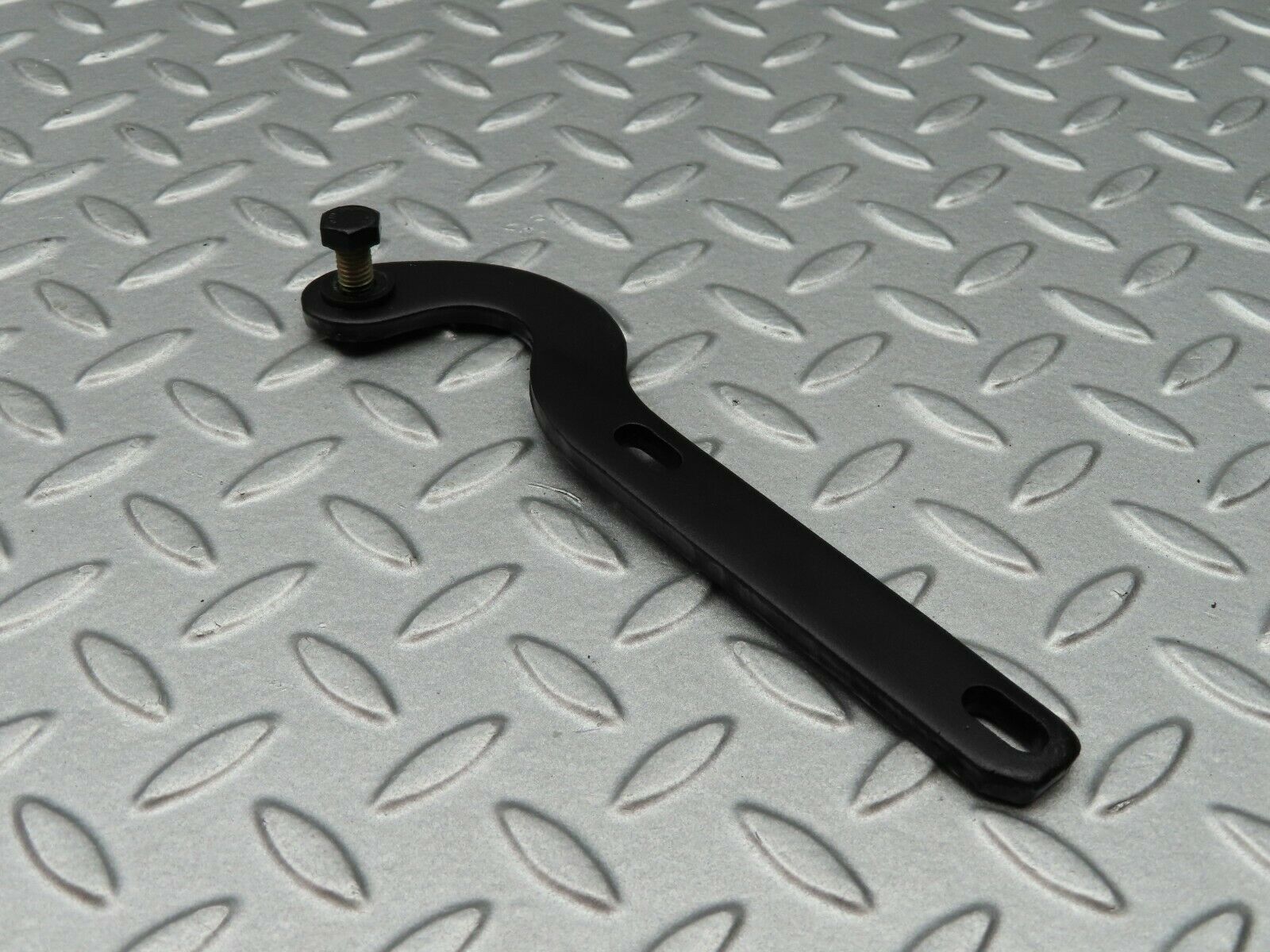 5140 Mercedes-Benz R107 350SL Left Bonnet Hinge Support