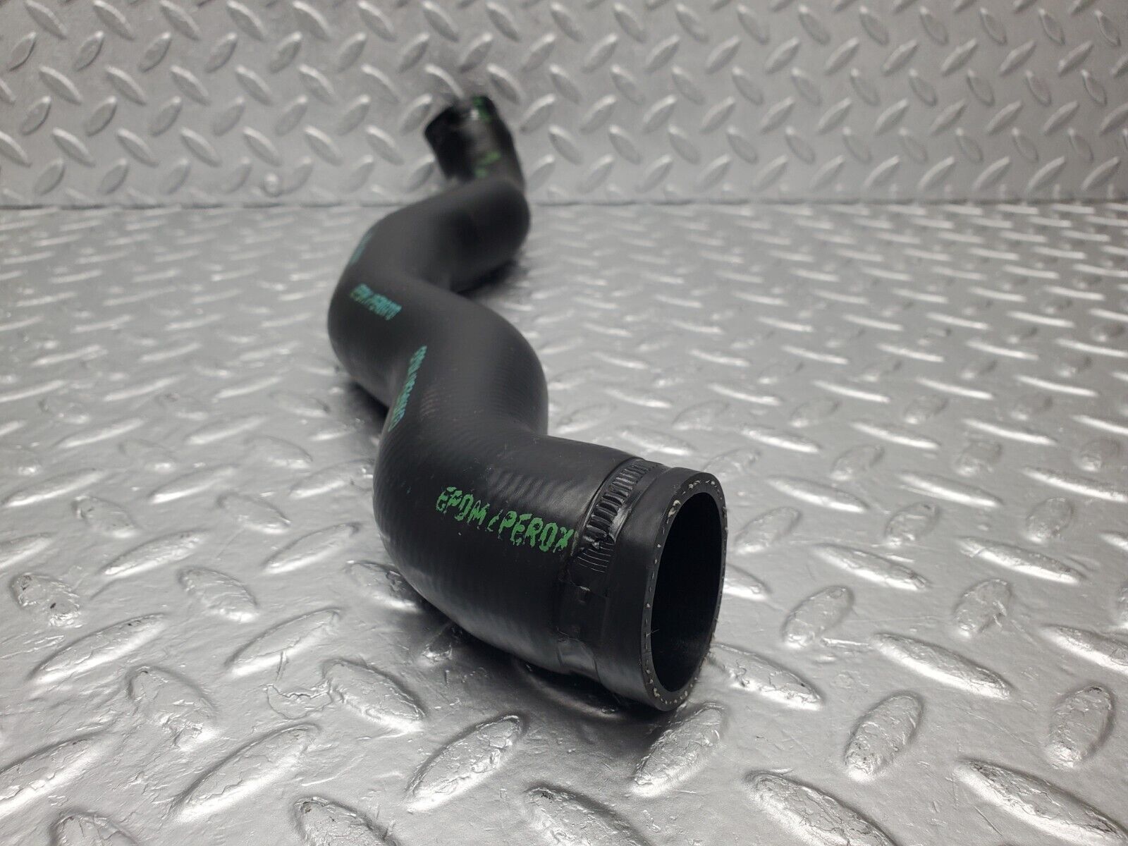46906 Mercedes-Benz R129 320SL Coupe Radiator Hose Pipe 1295012882