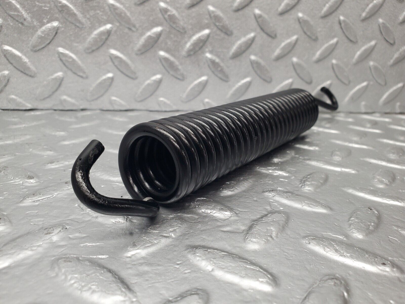 46643 Mercedes-Benz C123 280CE Coupe Bonnet Hinge Spring