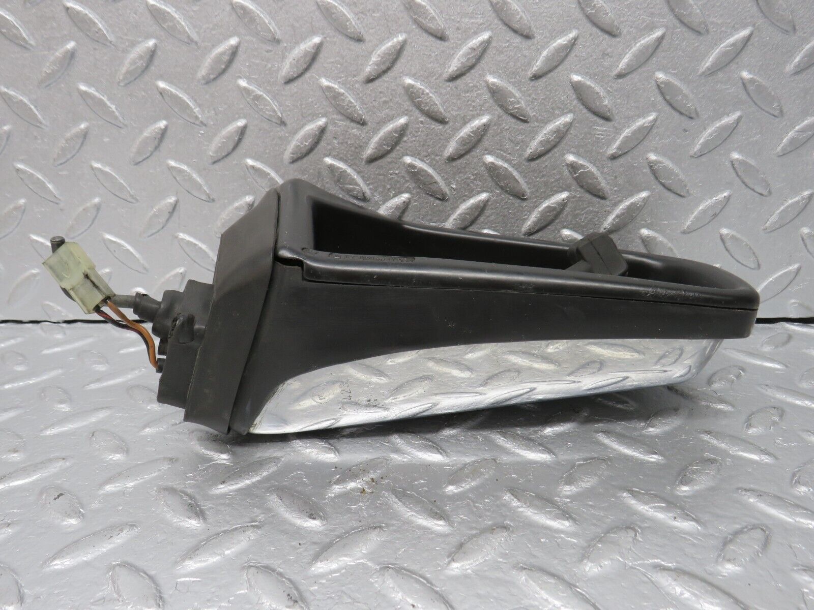 39296 Mercedes-Benz R107 500SL Right Wing Mirror 1078110461