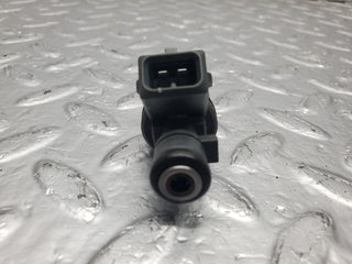 W124 Cabriolet fuel injector used OEM