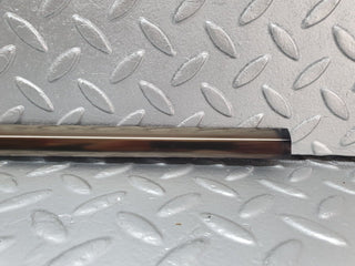 42620 Mercedes-Benz R129 320SL Coupe Right Door Window Moulding Trim