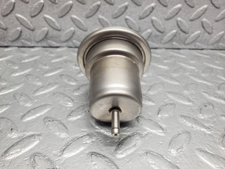 W201 Baby Benz fuel pressure regulator used OEM
