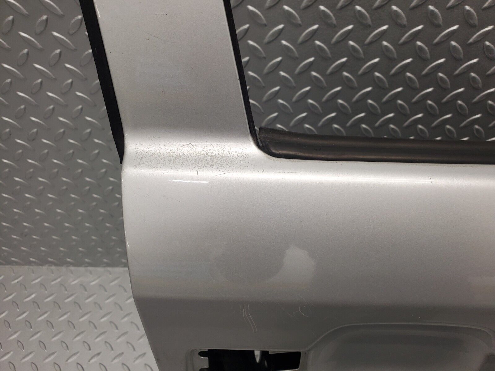 46121 Mercedes-Benz W124 Front Right Door