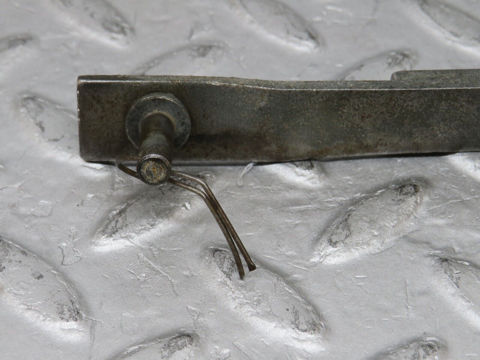 36418 Mercedes-Benz R107 450 Automatic Gearbox Linkage Bracket 722.002