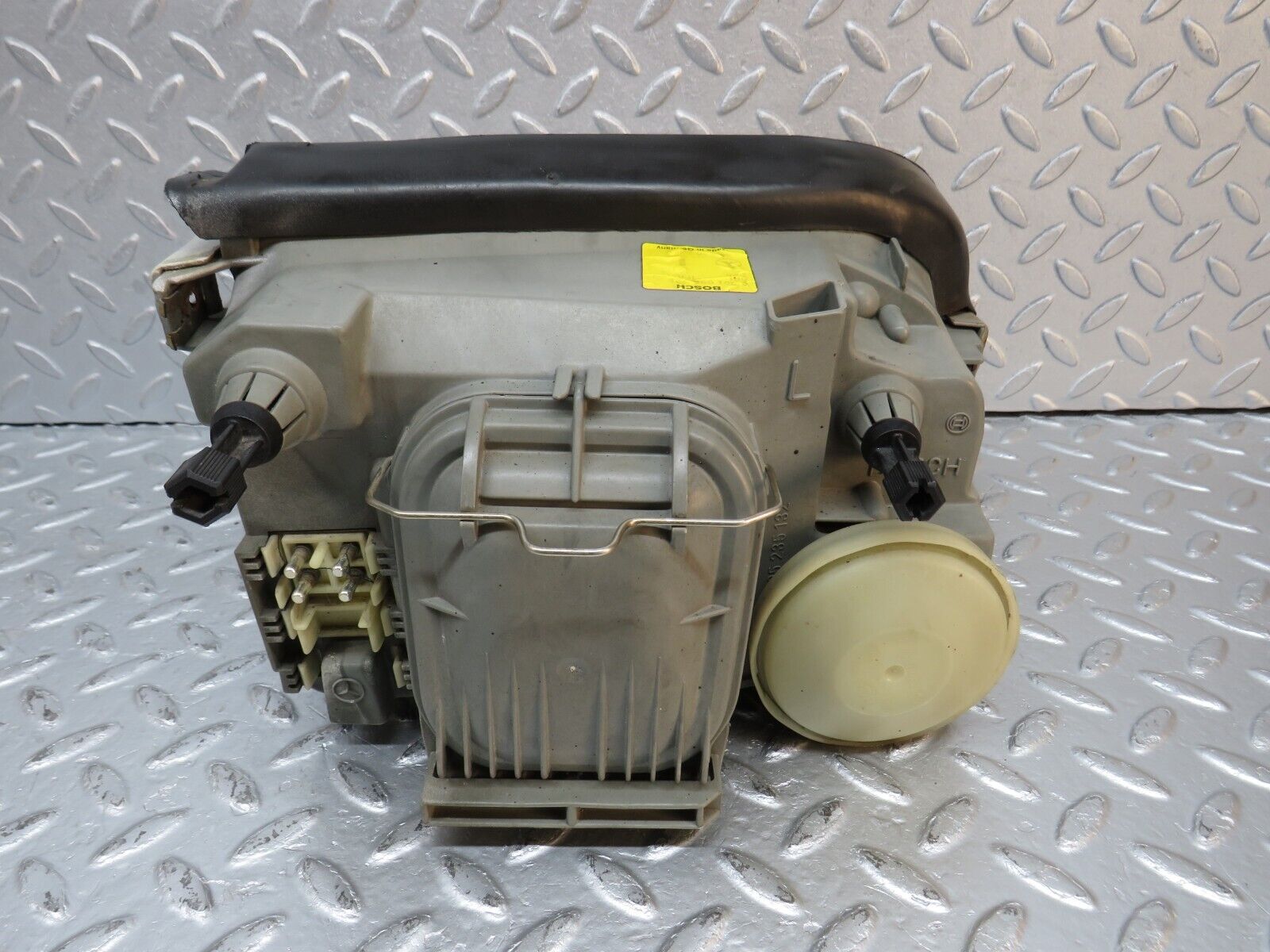 39679 Mercedes-Benz R129 320SL Headlight Bosch Left Side 0301090721 1298207361