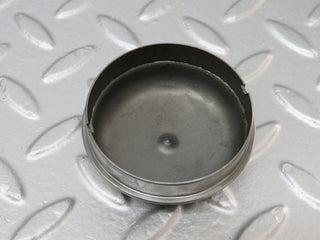 W124 wheel hub locking cap set used OEM