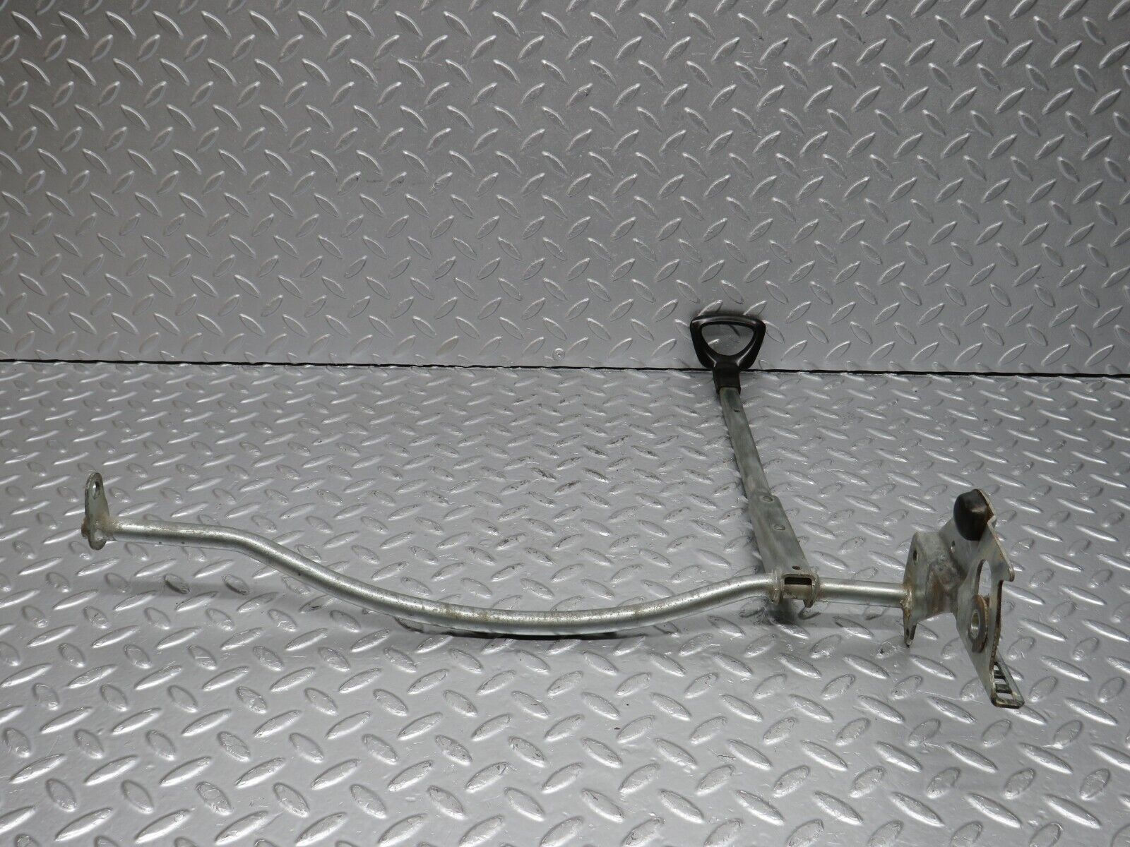 40113 Mercedes-Benz R107 350SL Front Left Seat Sliding Adjust Handle