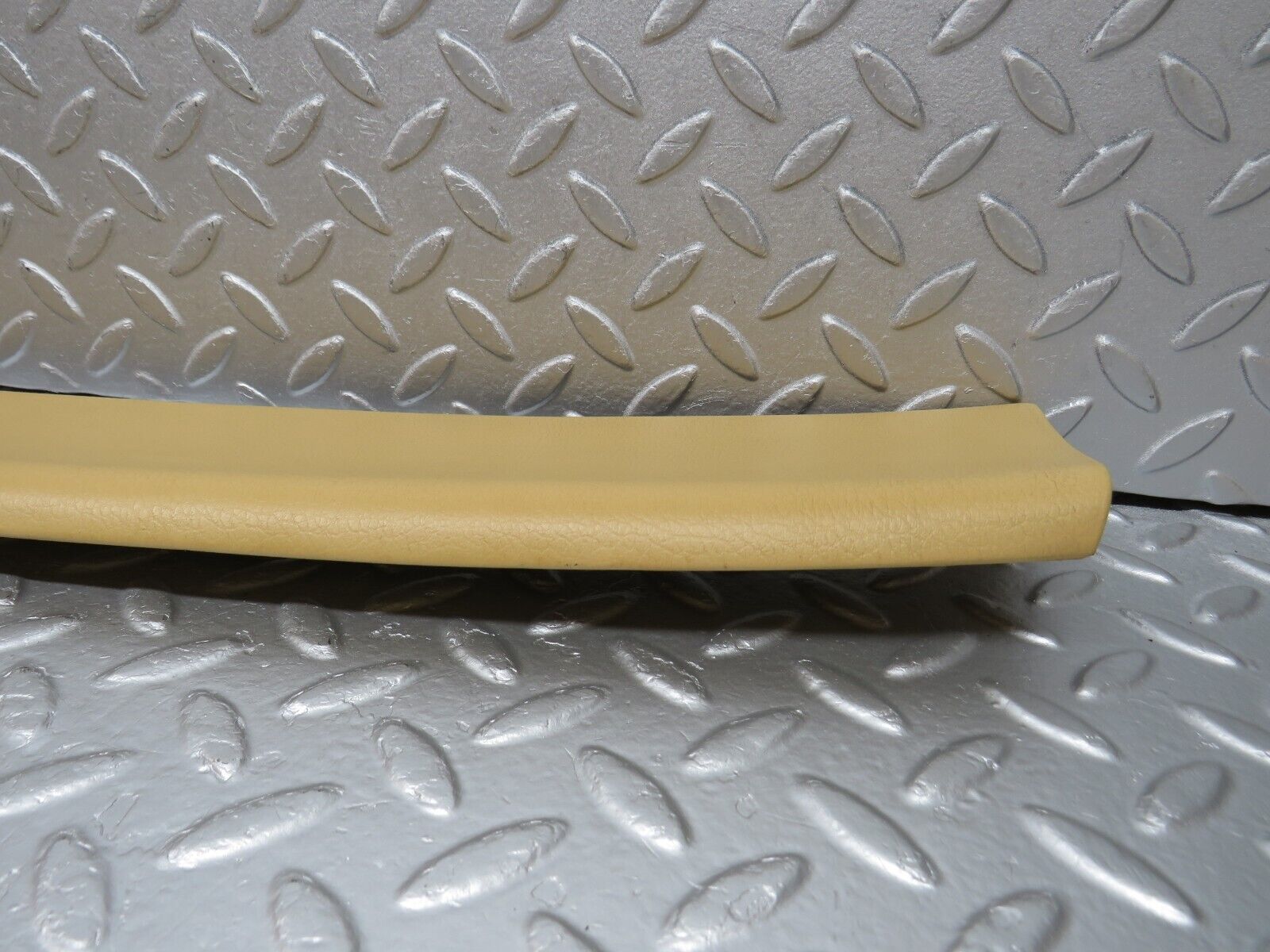 39848 Mercedes-Benz R107 350SL Hardtop Rear Headlining Panel