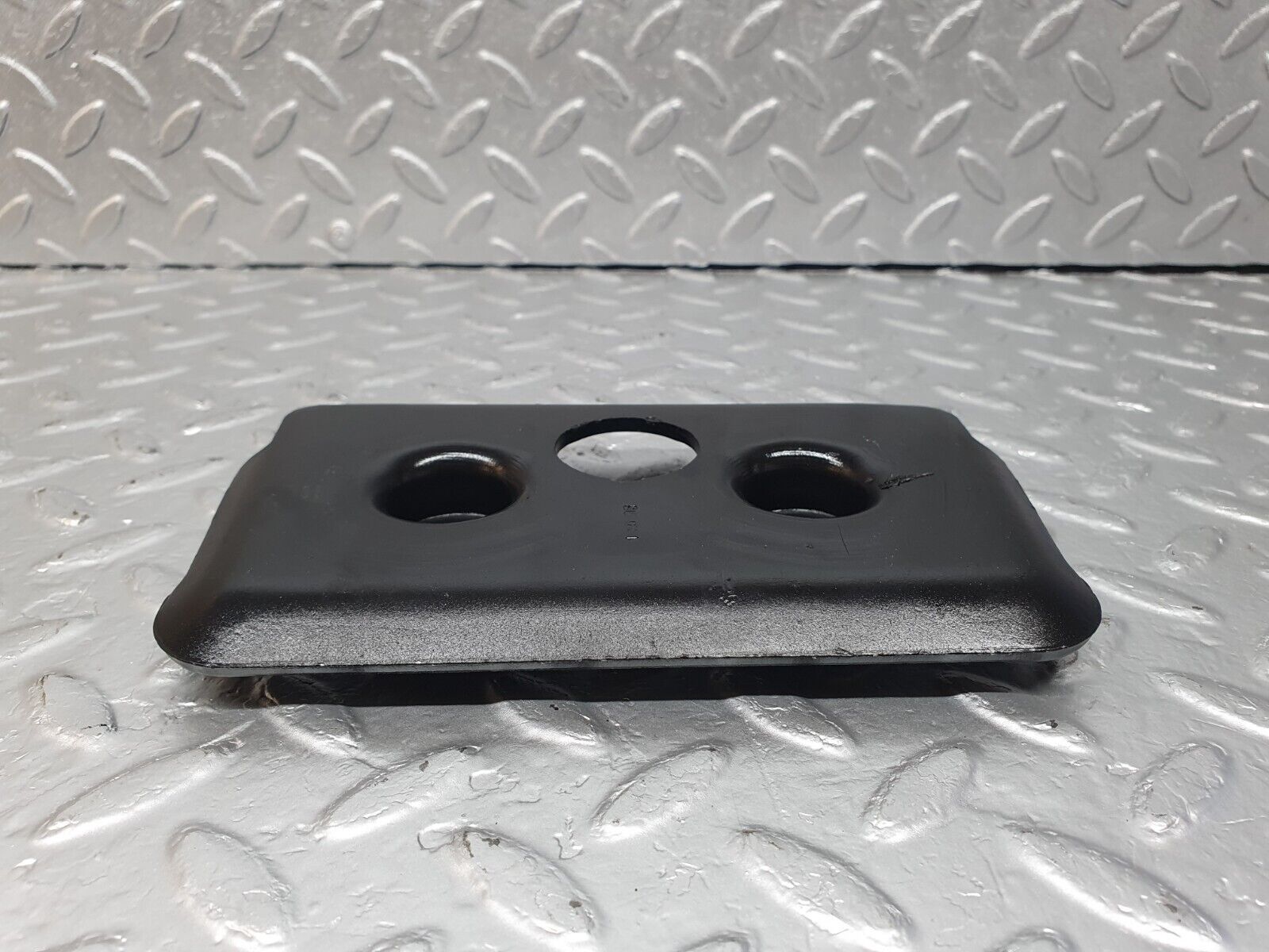 42581 Mercedes-Benz R129 320SL Coupe Front Stabilizer Struts Cover Plate