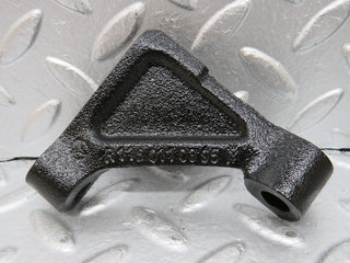 32757 Mercedes-Benz C107 R107 350 V8 Engine Mount Bracket Pair 1160110895 1160110995