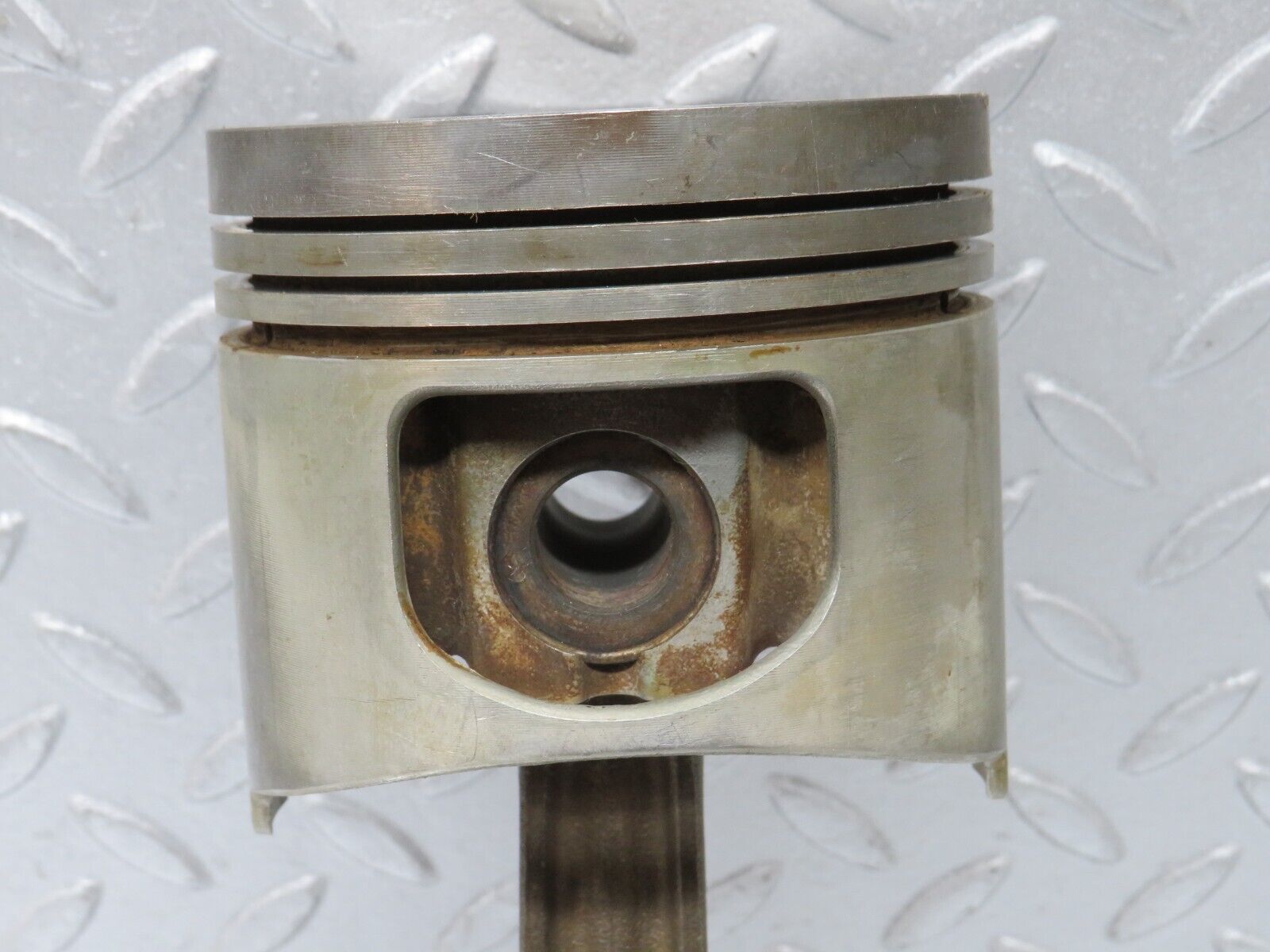 39309 Mercedes-Benz R107 500SL Piston With Connecting Rod 96,51mm