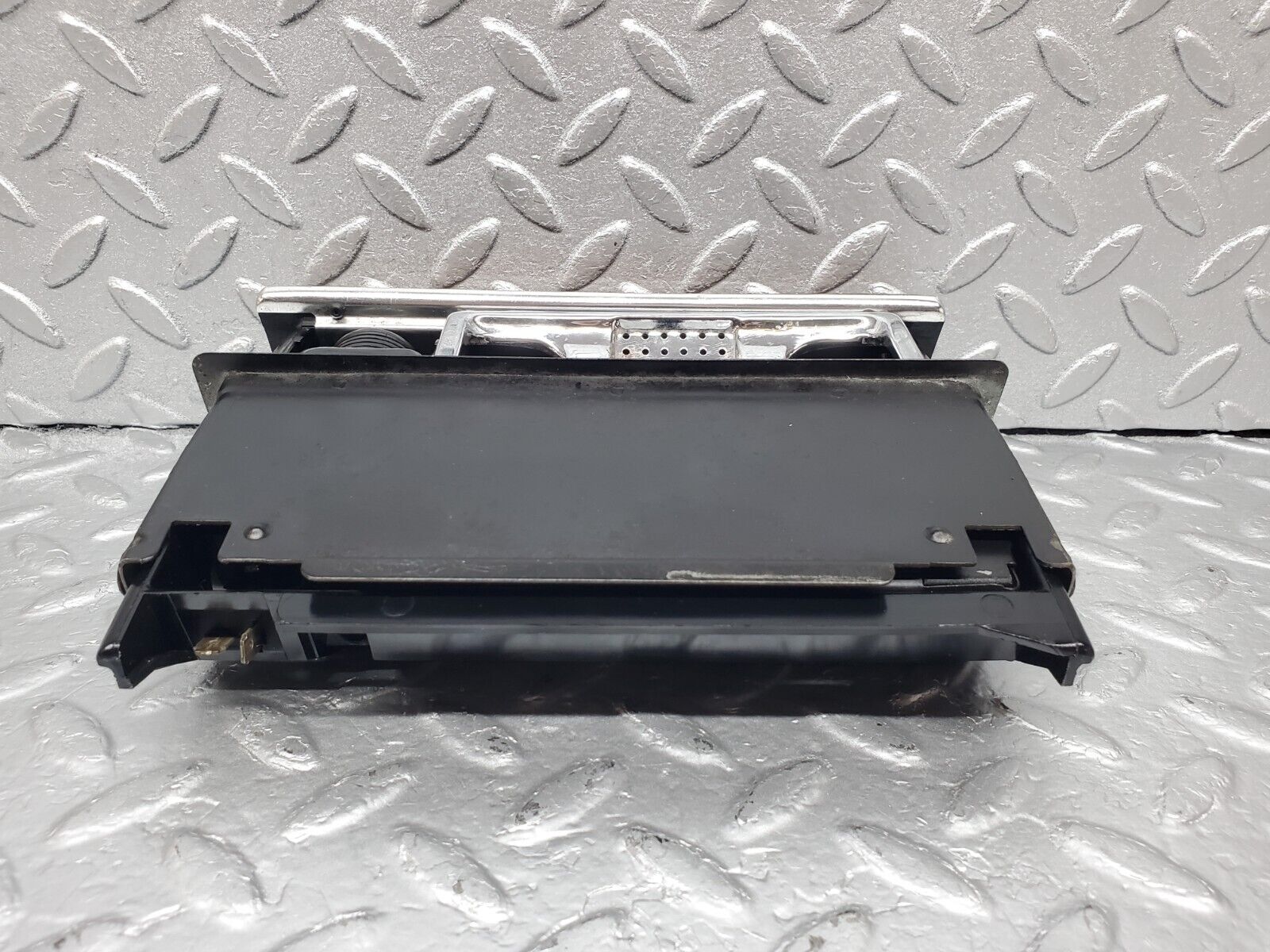 45839 Mercedes-Benz W126 420SE Centre Console Ashtray Wood Finish