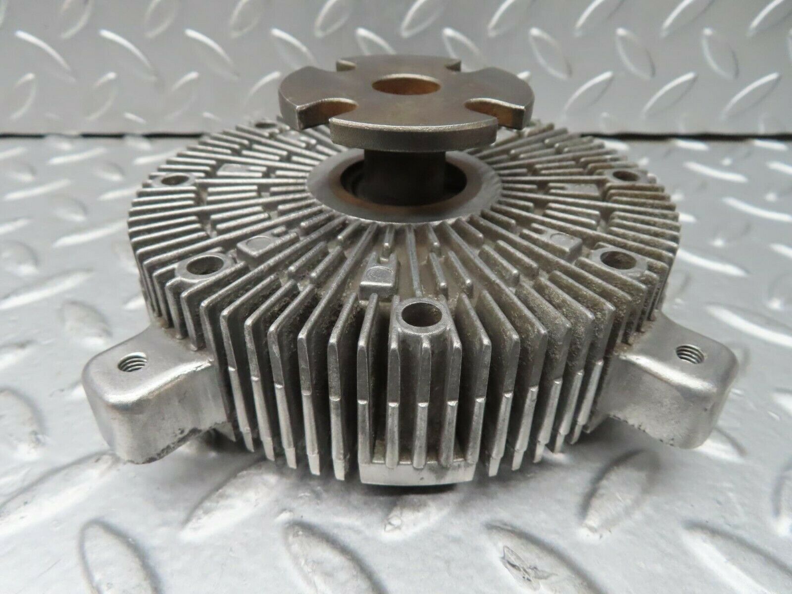 15622 Mercedes-Benz R107 450SL Engine Cooling Fan Clutch