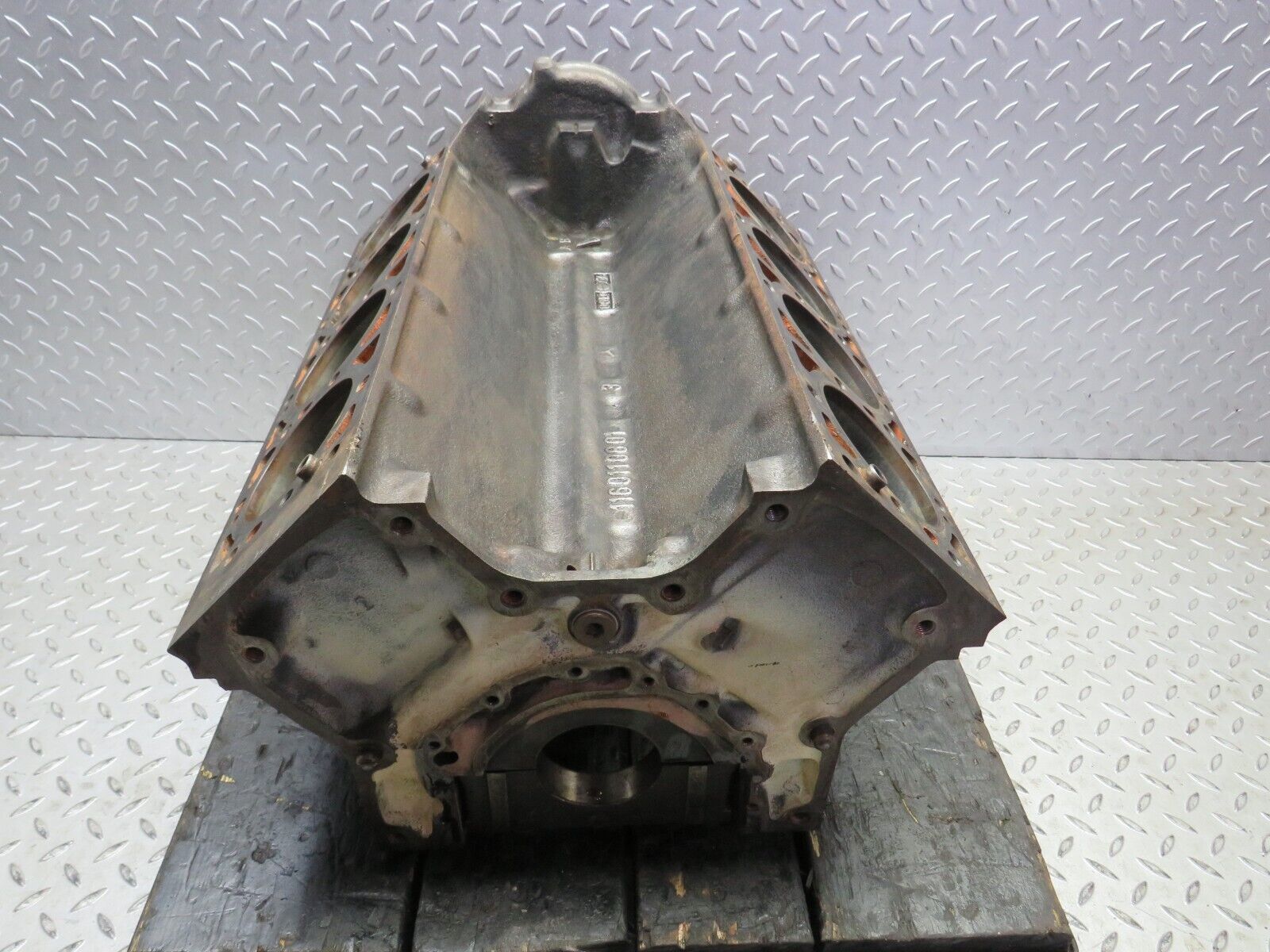 39979 Mercedes-Benz R107 350SL Engine Block 116.984 1160110801