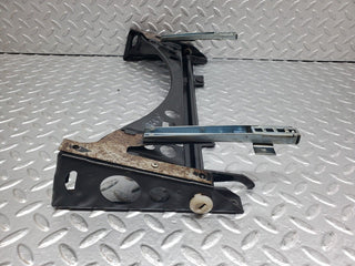 44549 Mercedes-Benz W123 280E Front Right Seat Sliding Mechanism