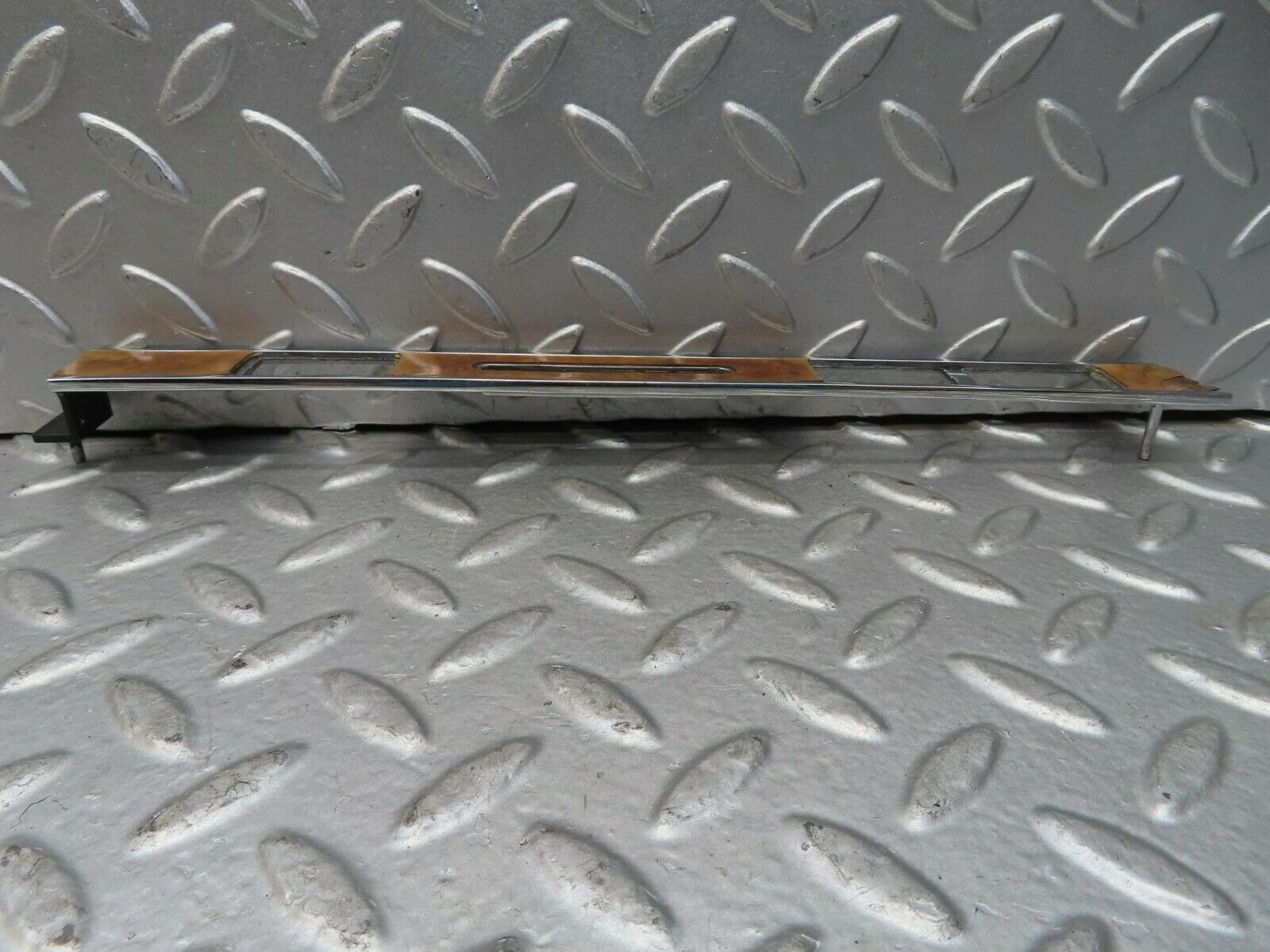 15747 Mercedes-Benz R107 450SL Dashboard Centre Trim 1076891271