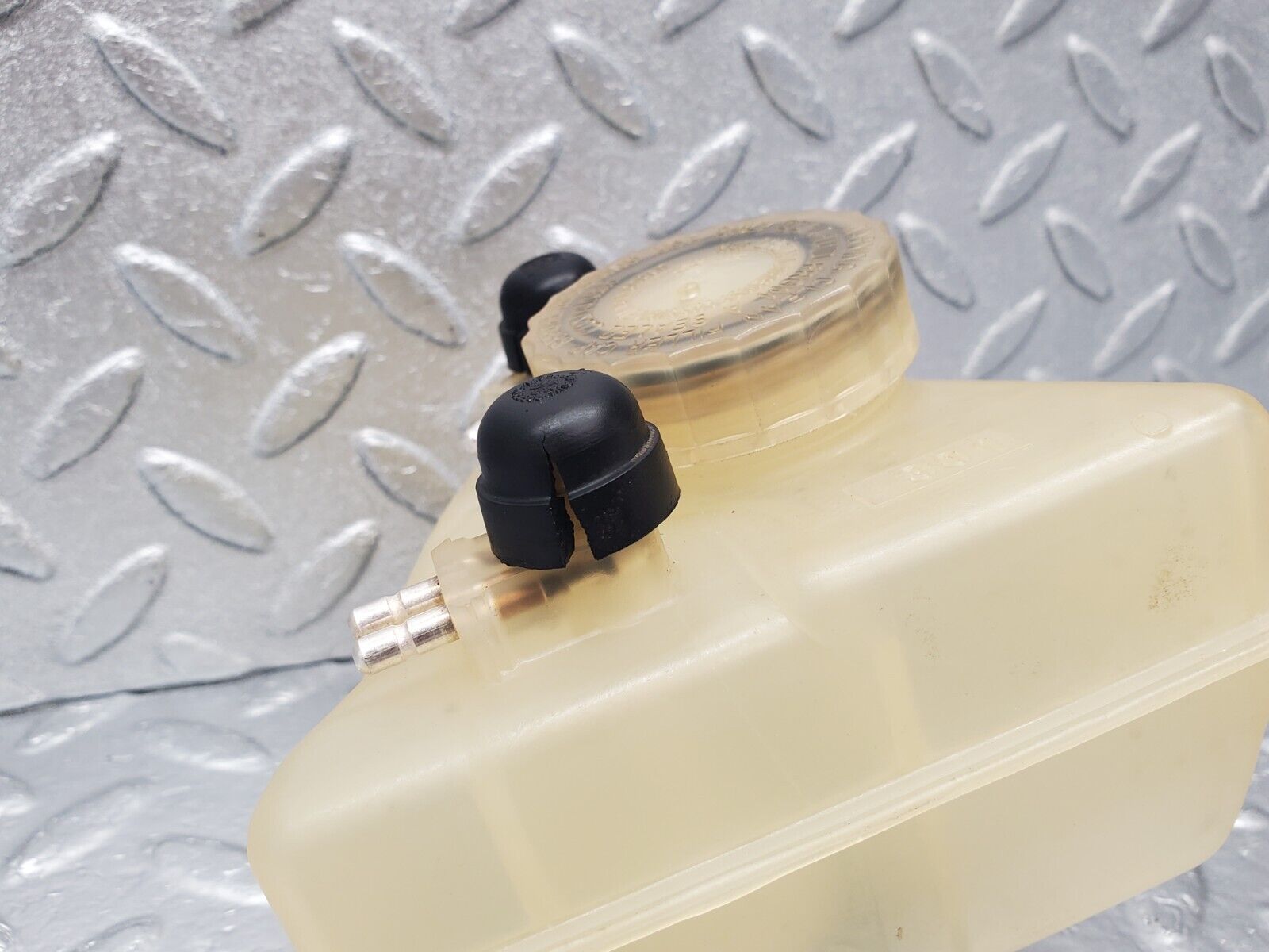 46479 Mercedes-Benz C123 280CE Coupe Brake Fluid Reservoir Tank ATE